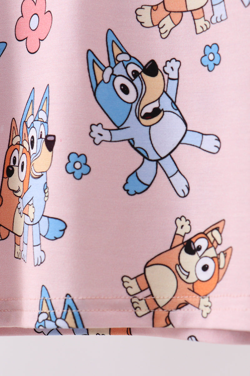  Aaria Tees