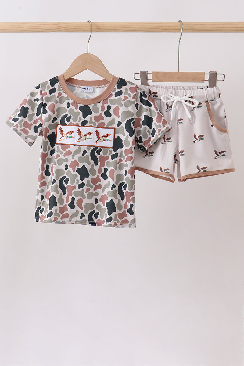  Aaria Tees