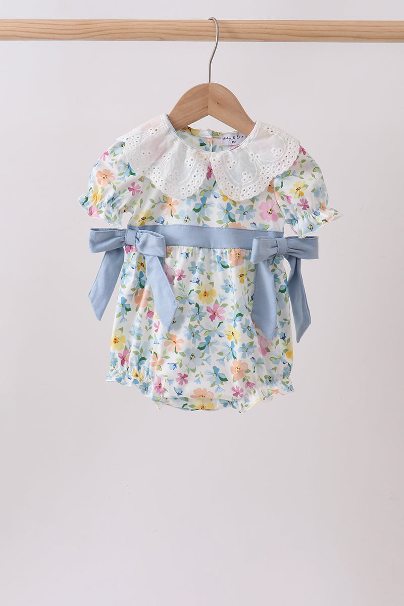  Aaria Tees