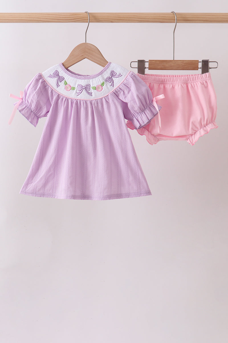  Aaria Tees
