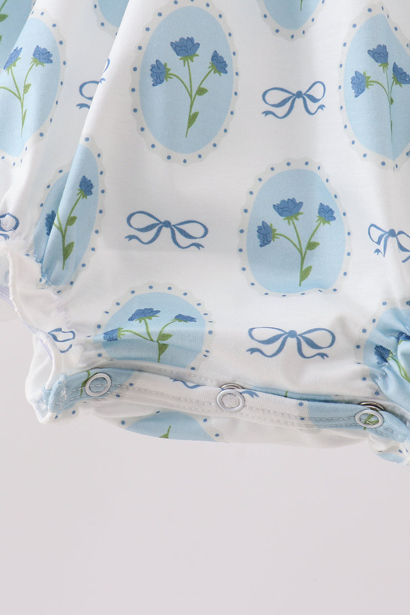  Aaria Tees