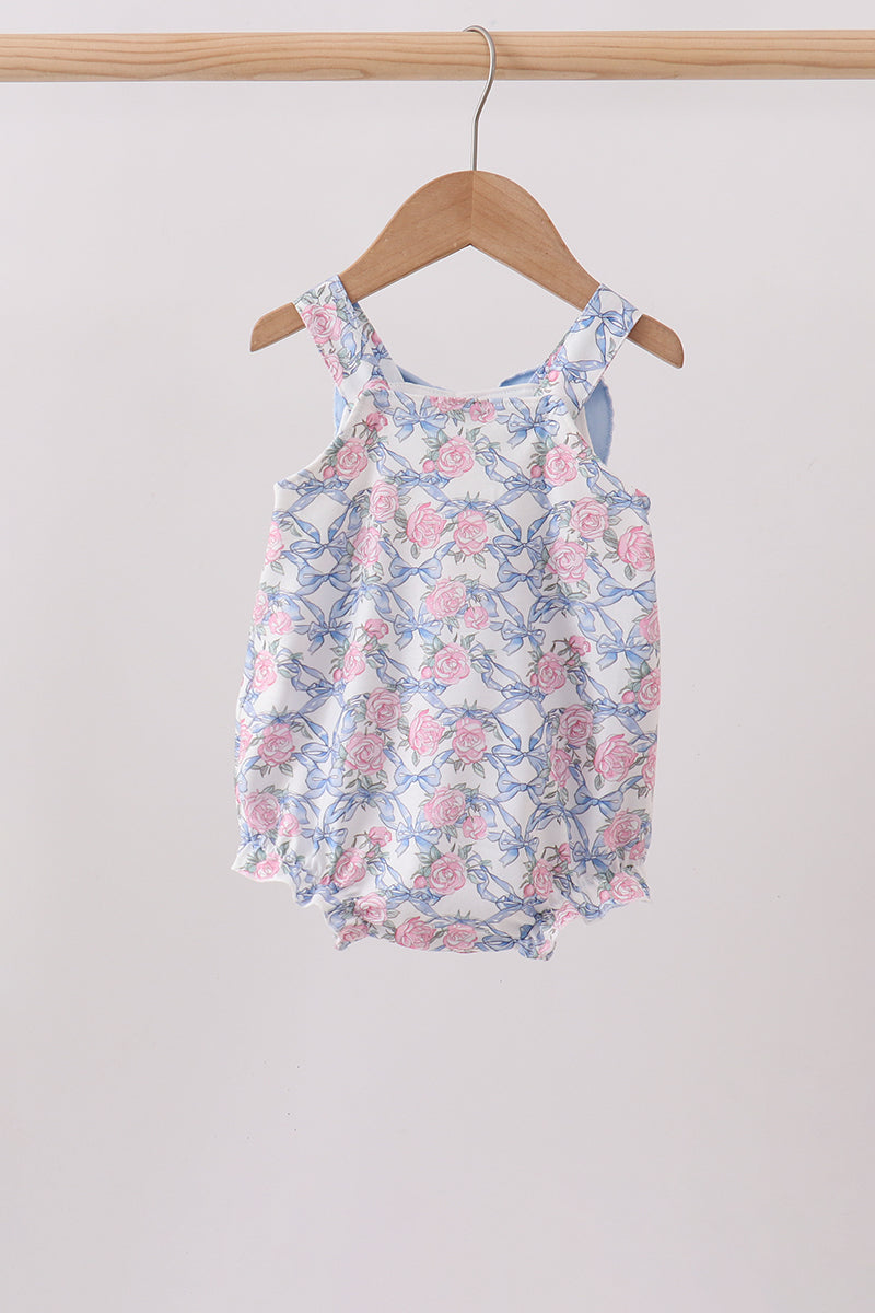  Aaria Tees