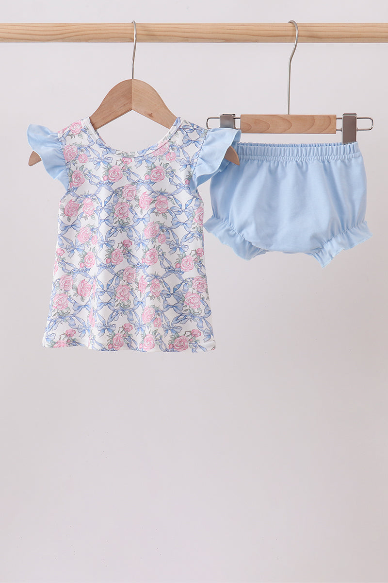  Aaria Tees