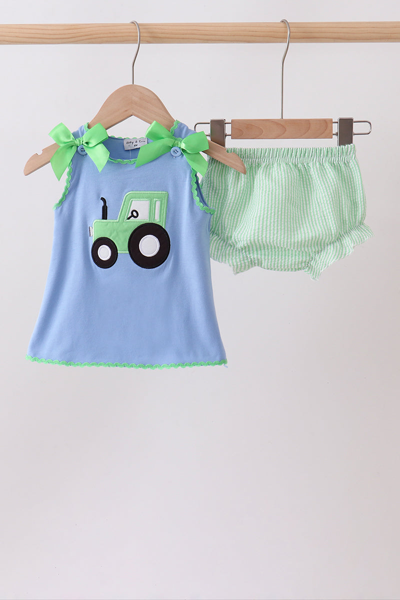 Aaria Tees