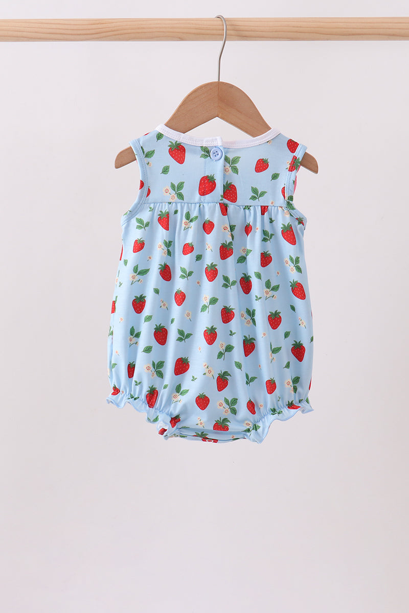  Aaria Tees