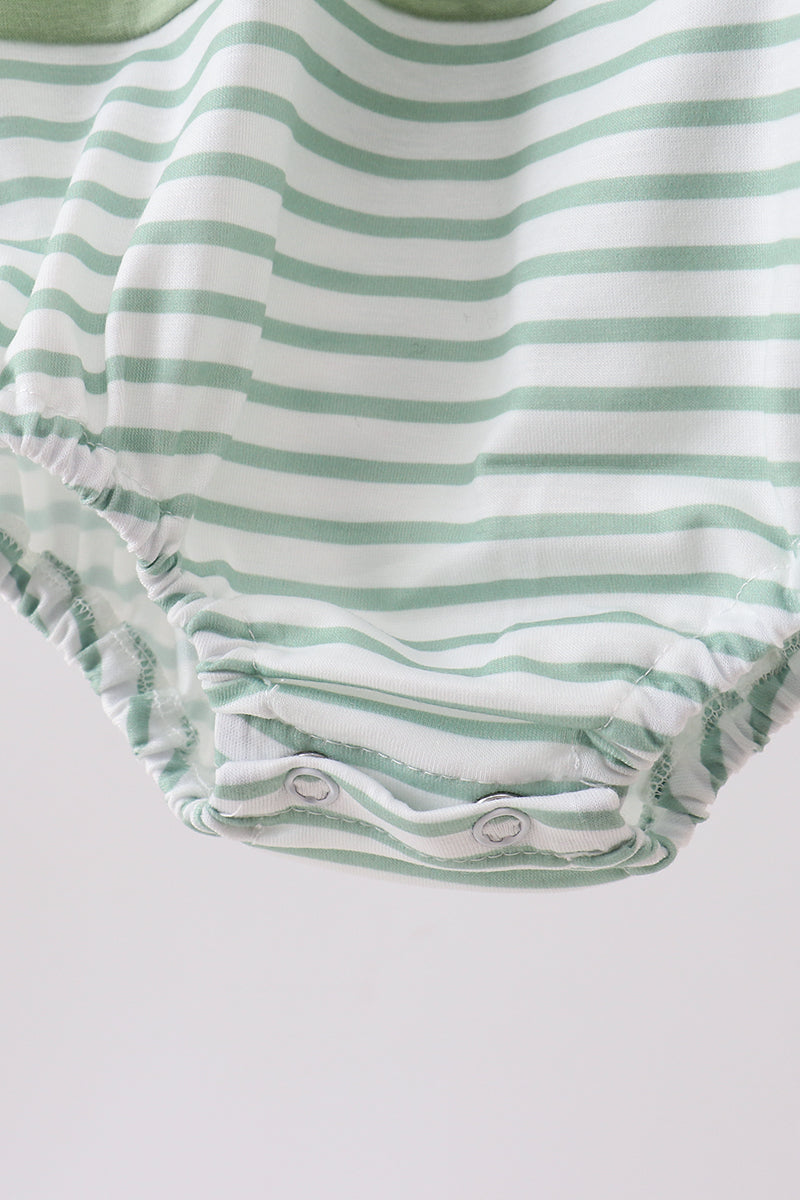  Aaria Tees