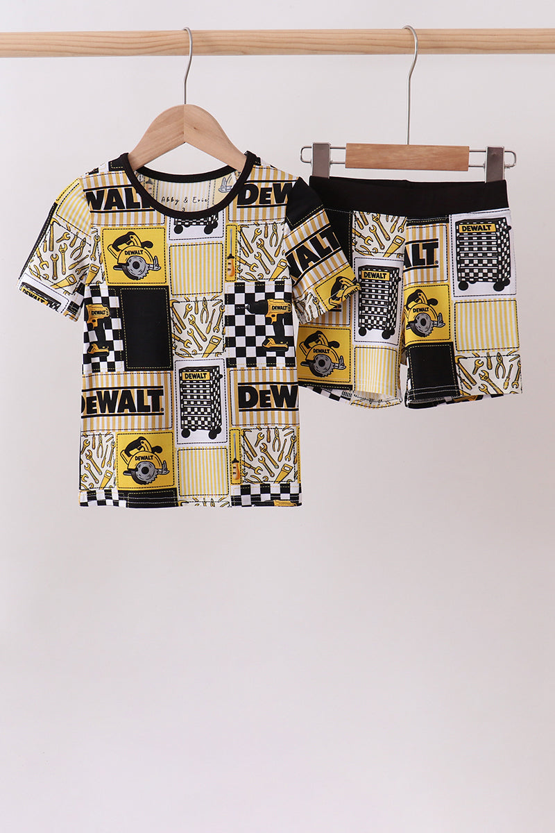  Aaria Tees