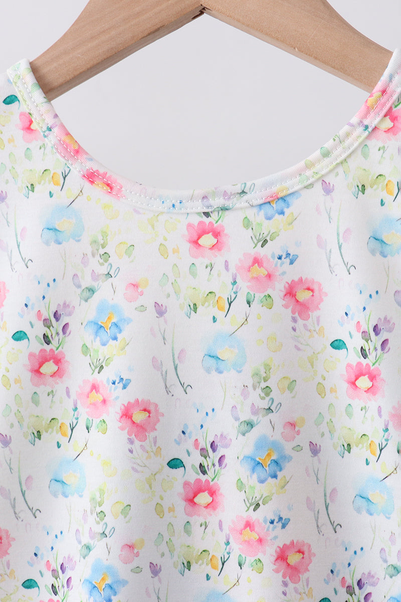  Aaria Tees