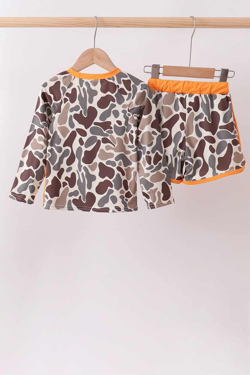  Aaria Tees