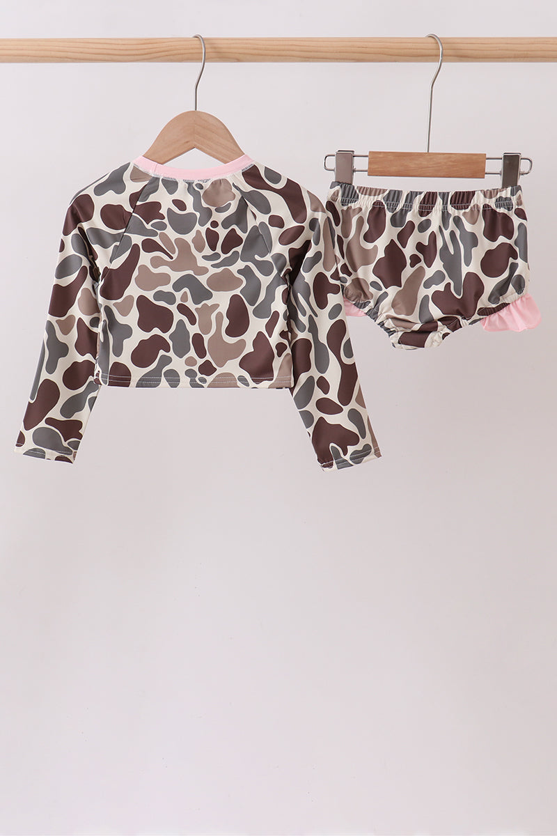  Aaria Tees