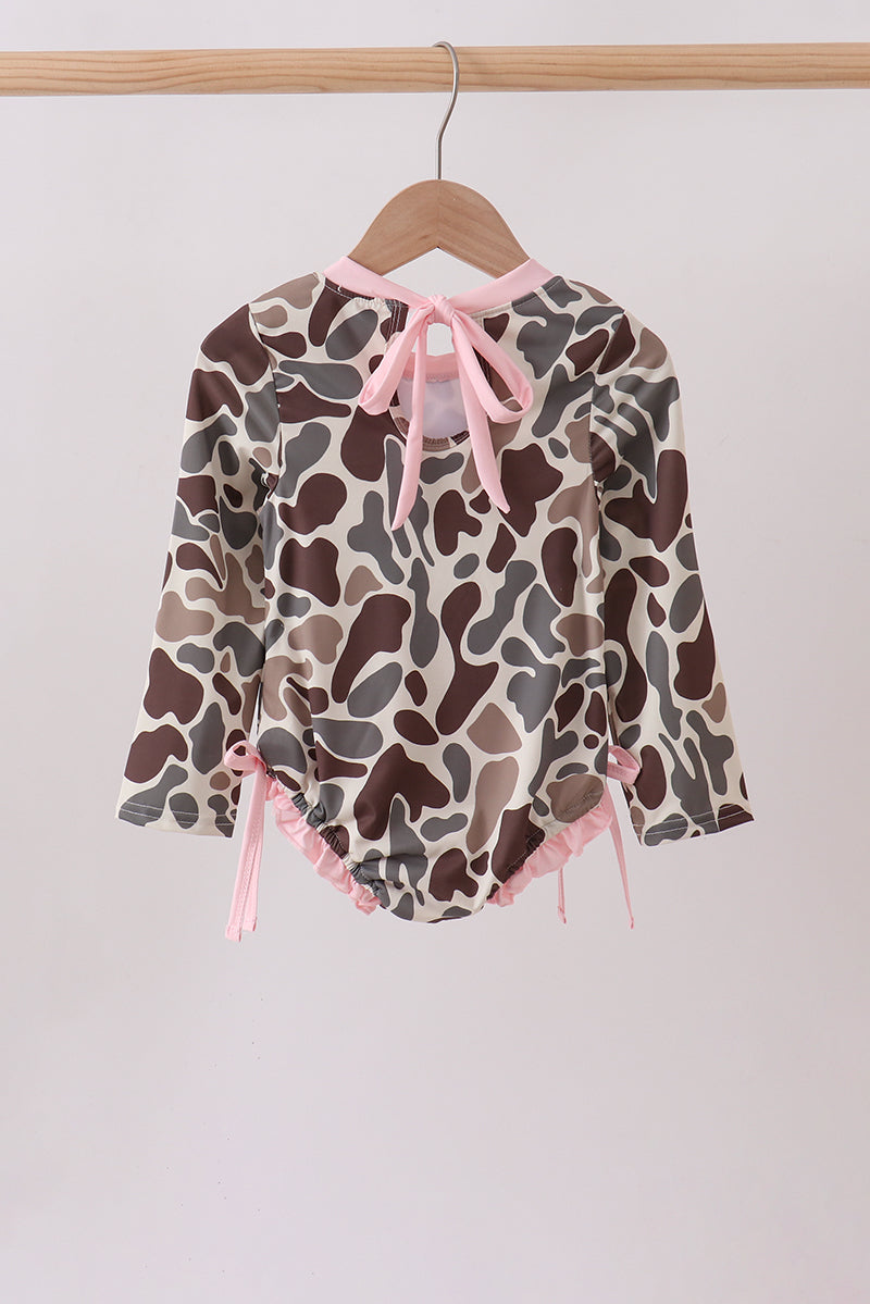  Aaria Tees