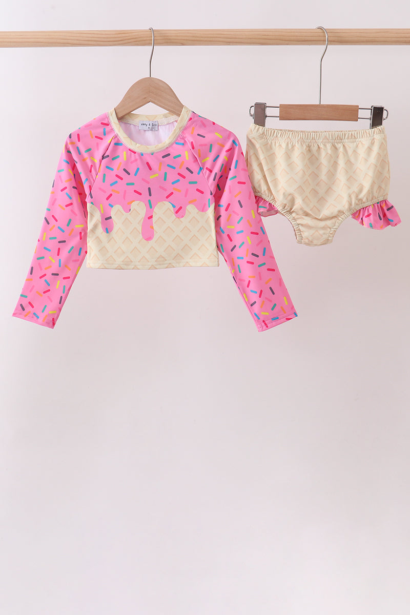  Aaria Tees
