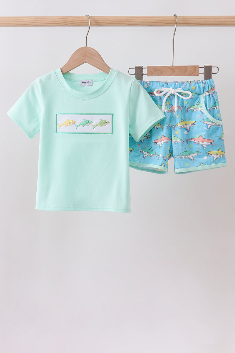  Aaria Tees