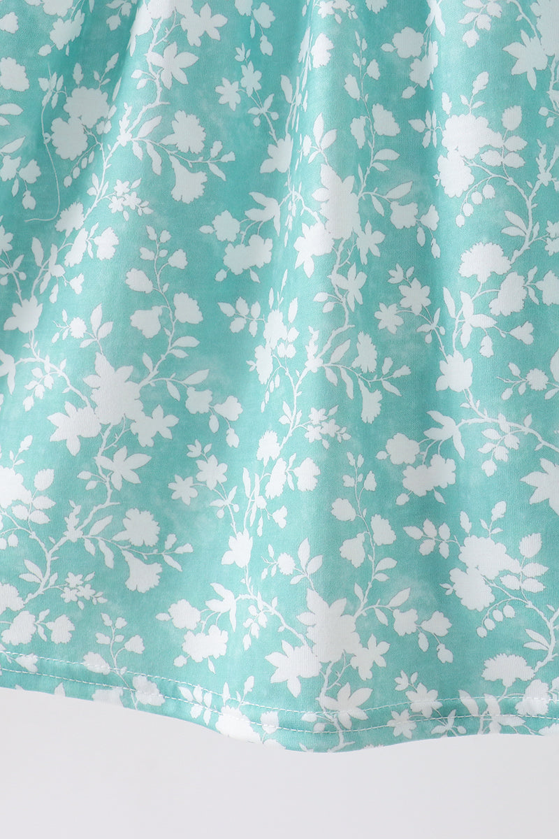  Aaria Tees