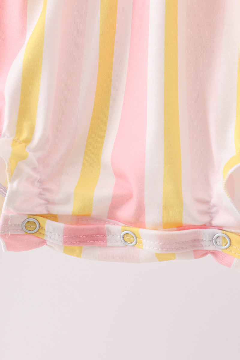  Aaria Tees
