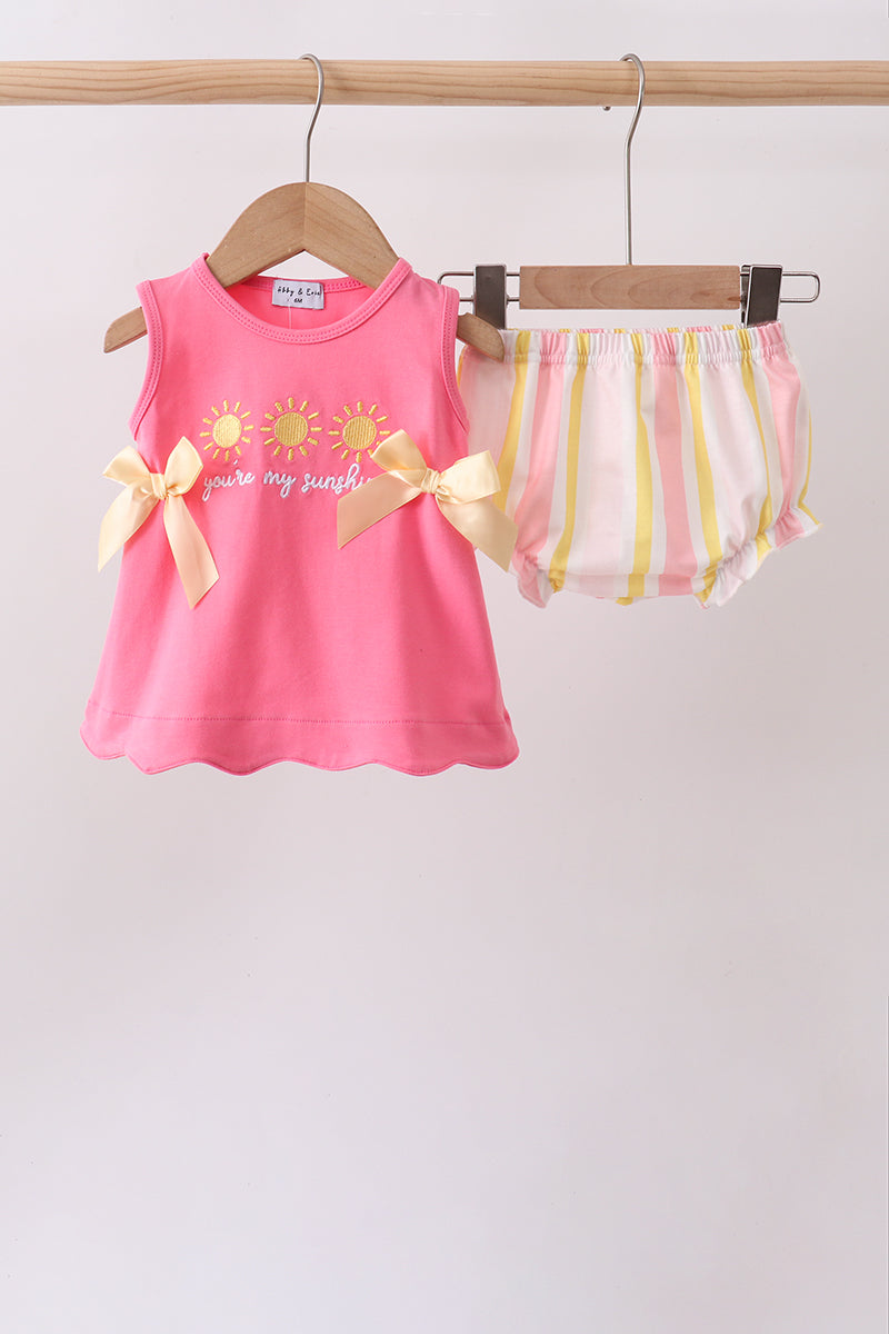  Aaria Tees