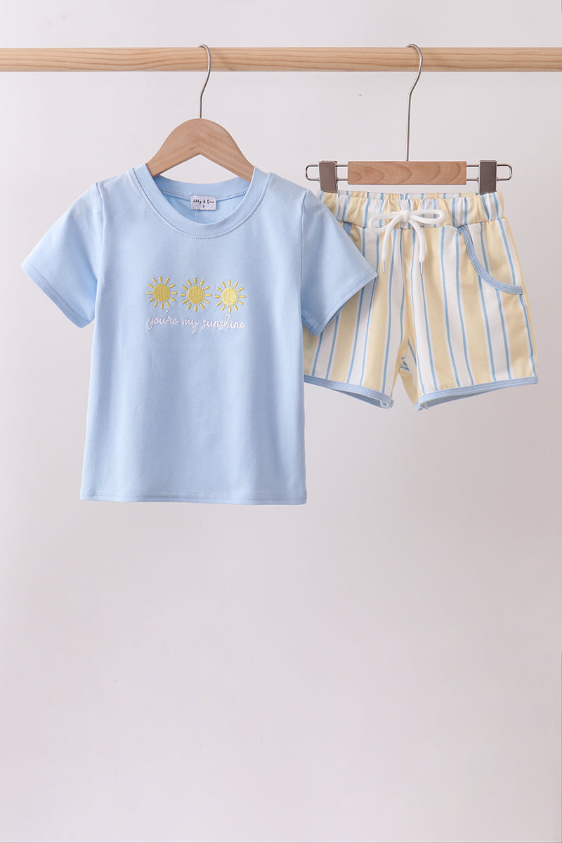  Aaria Tees