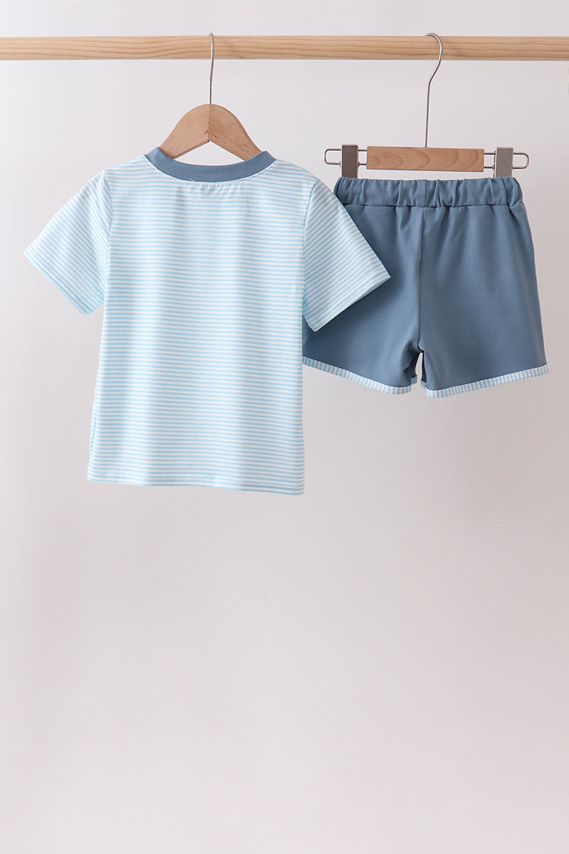  Aaria Tees