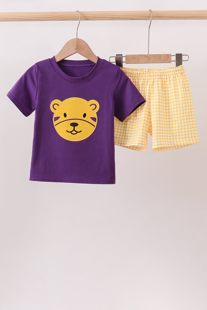  Aaria Tees