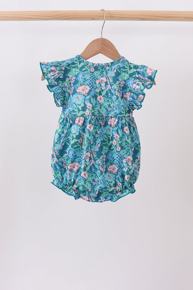  Aaria Tees
