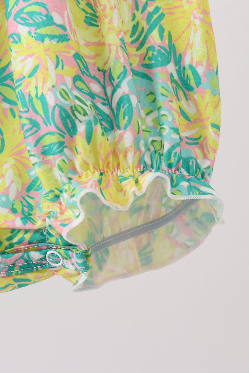  Aaria Tees