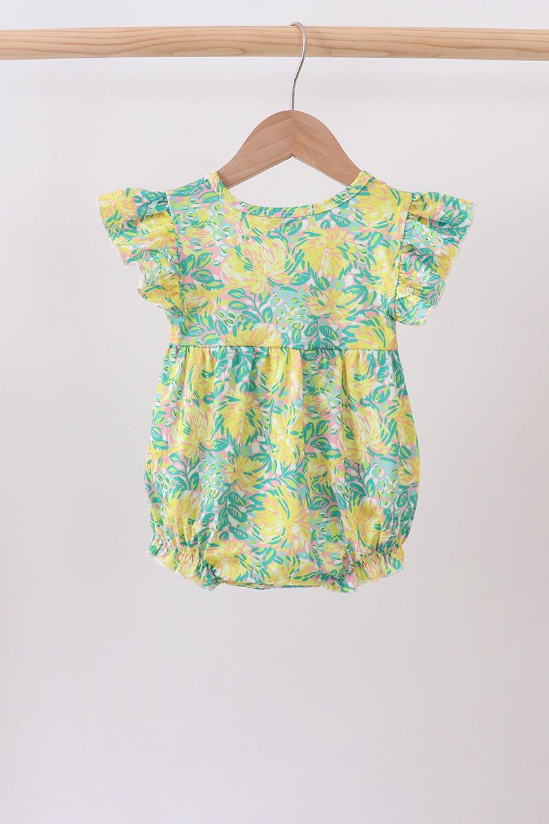  Aaria Tees