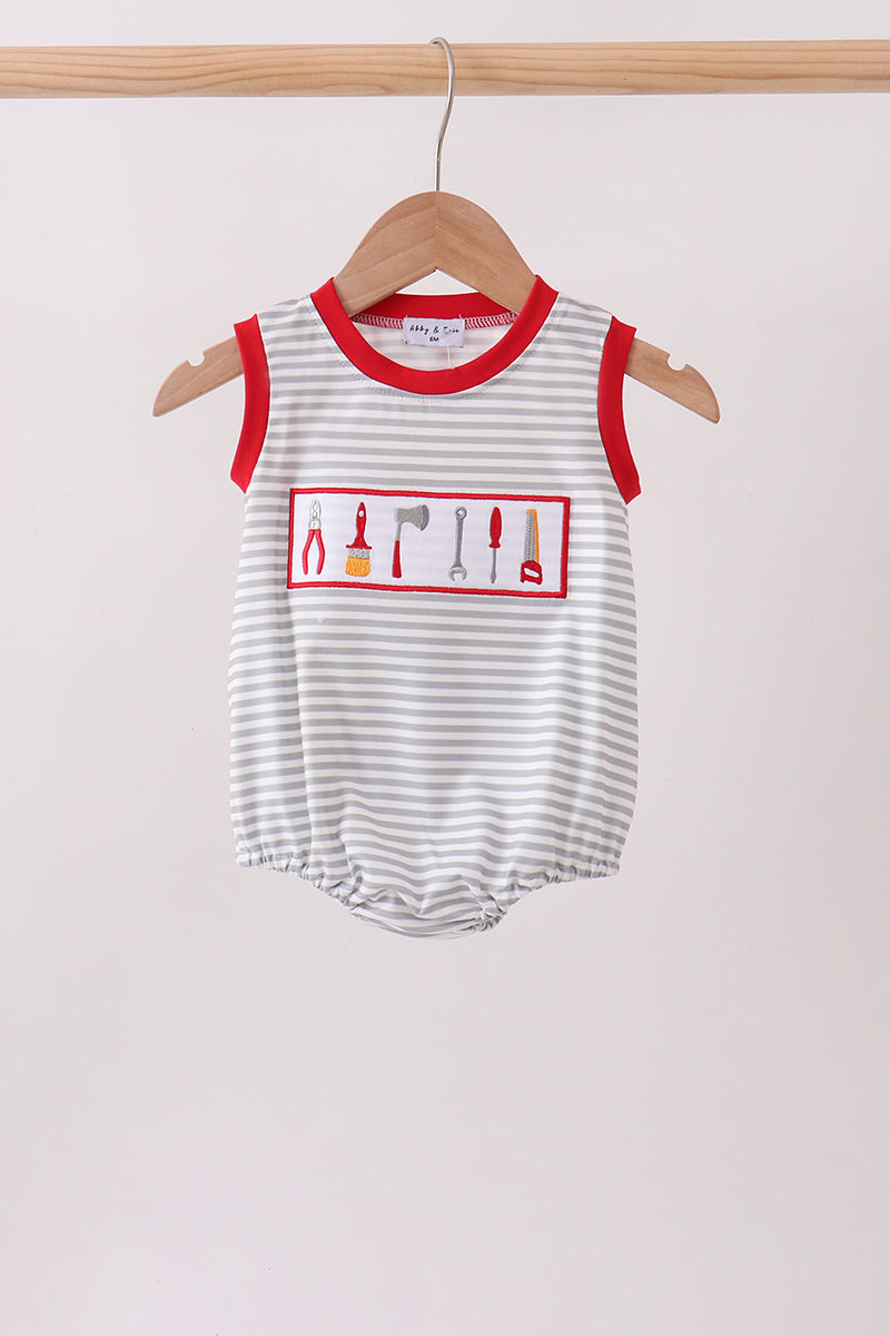  Aaria Tees