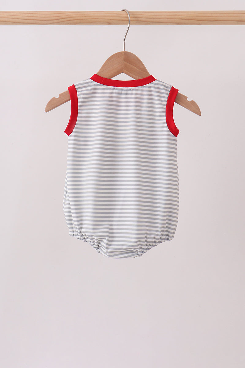  Aaria Tees