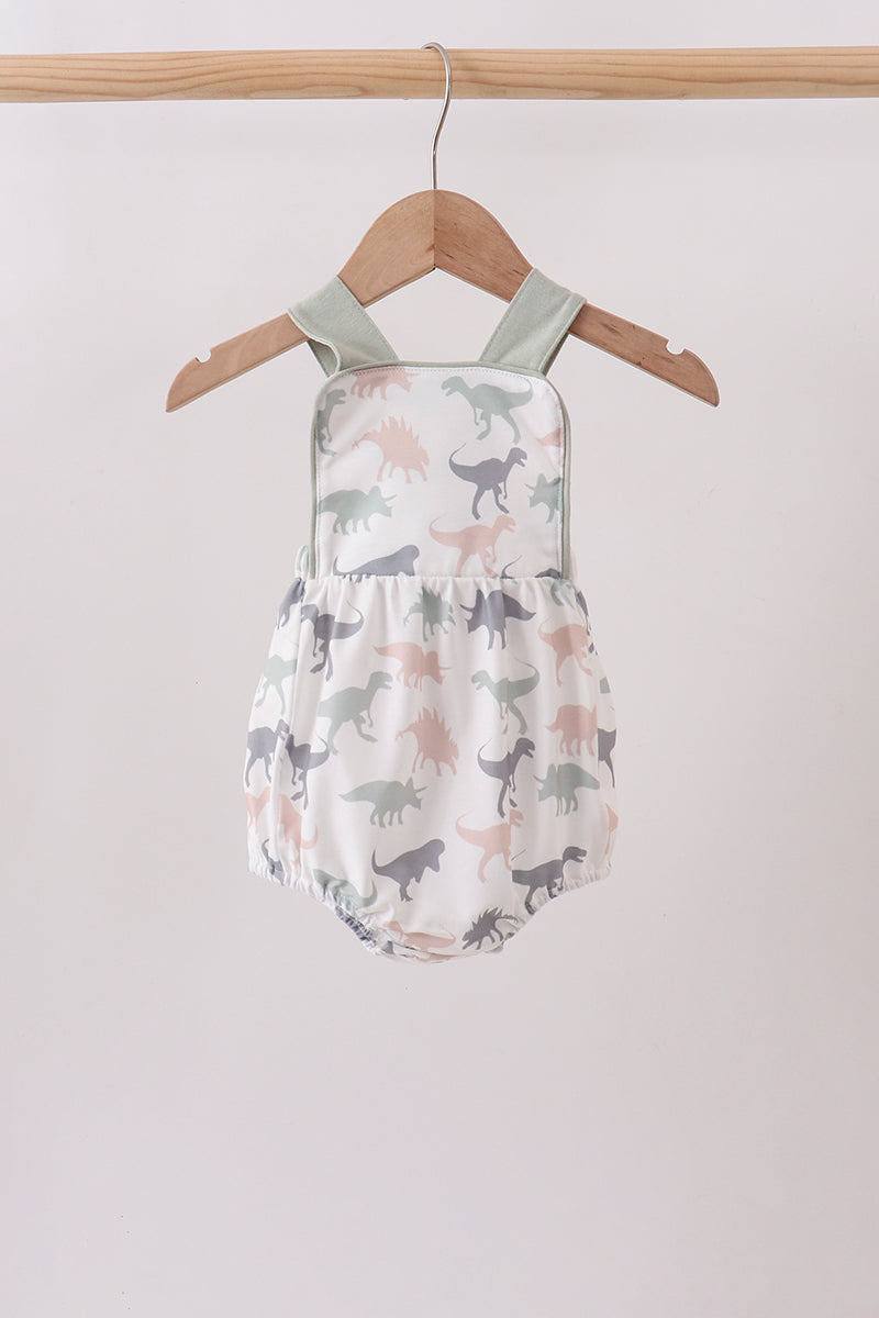 Aaria Tees