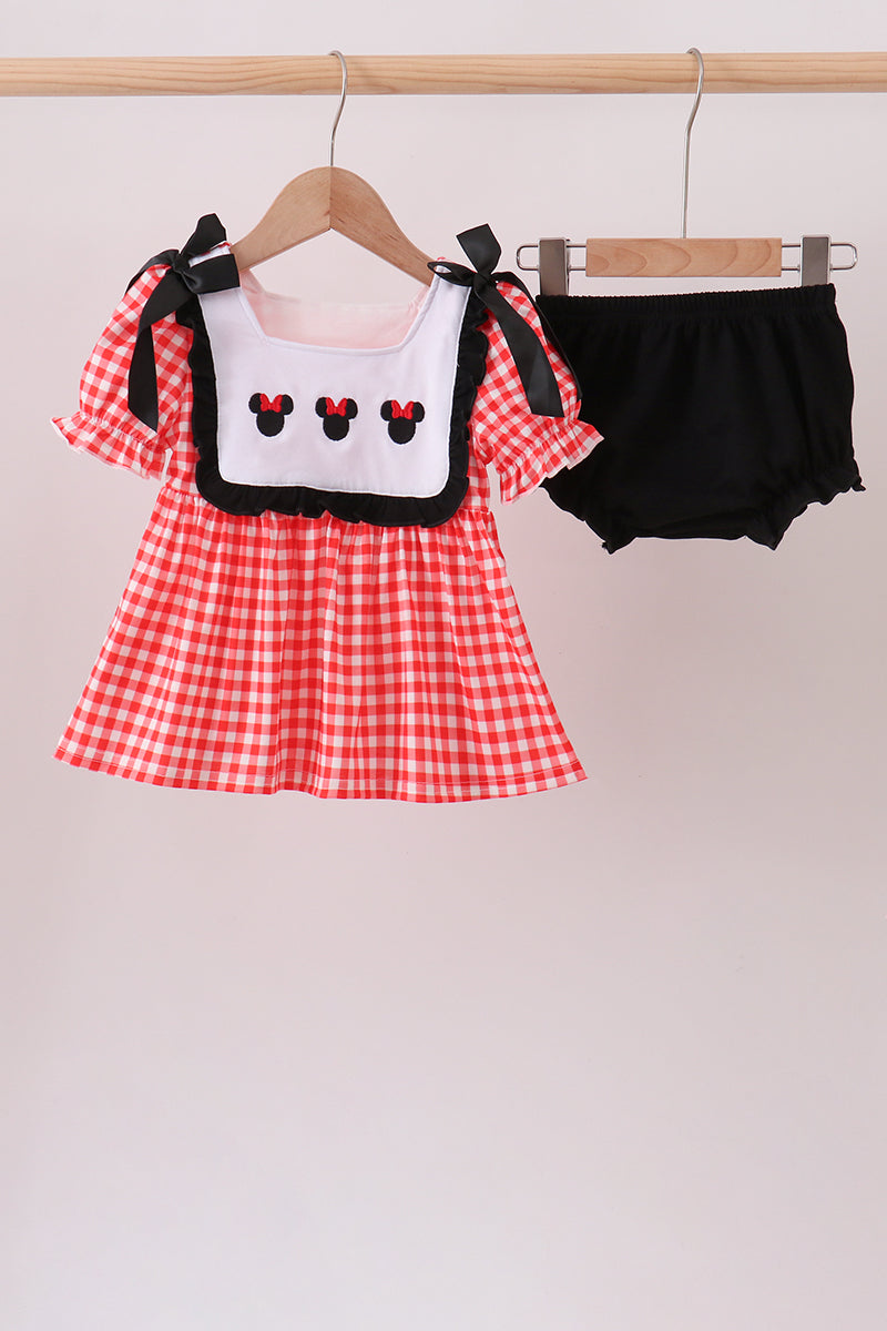  Aaria Tees