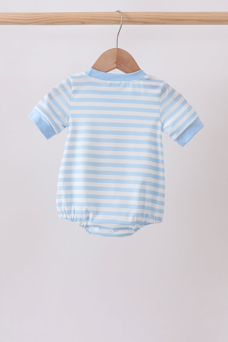  Aaria Tees