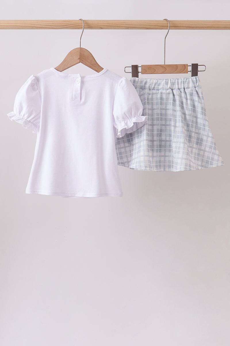  Aaria Tees