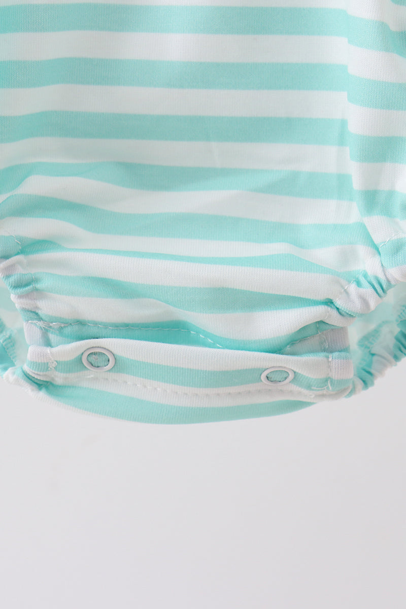  Aaria Tees