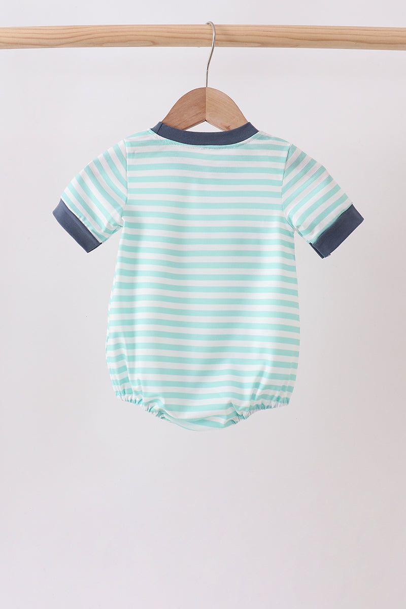  Aaria Tees