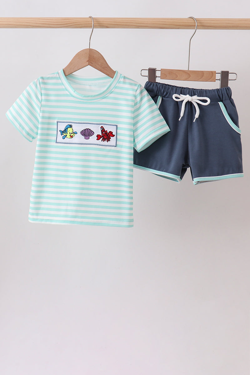  Aaria Tees