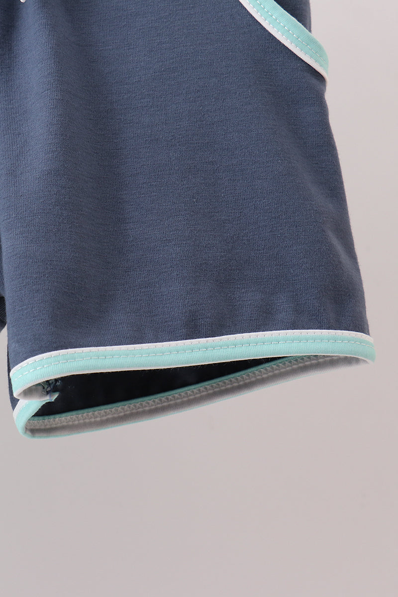  Aaria Tees