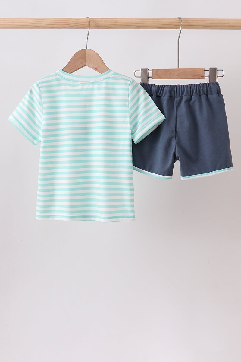 Aaria Tees