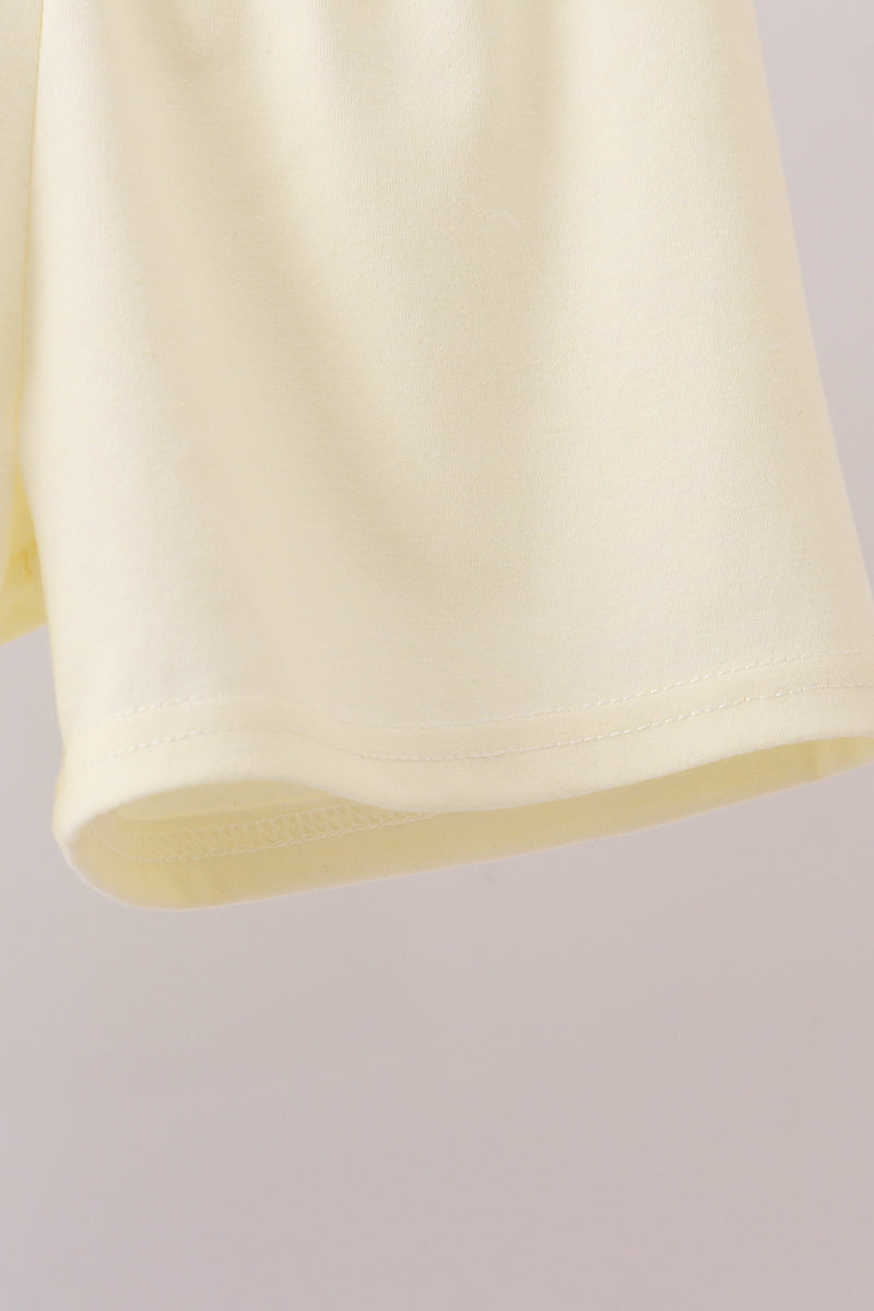  Aaria Tees