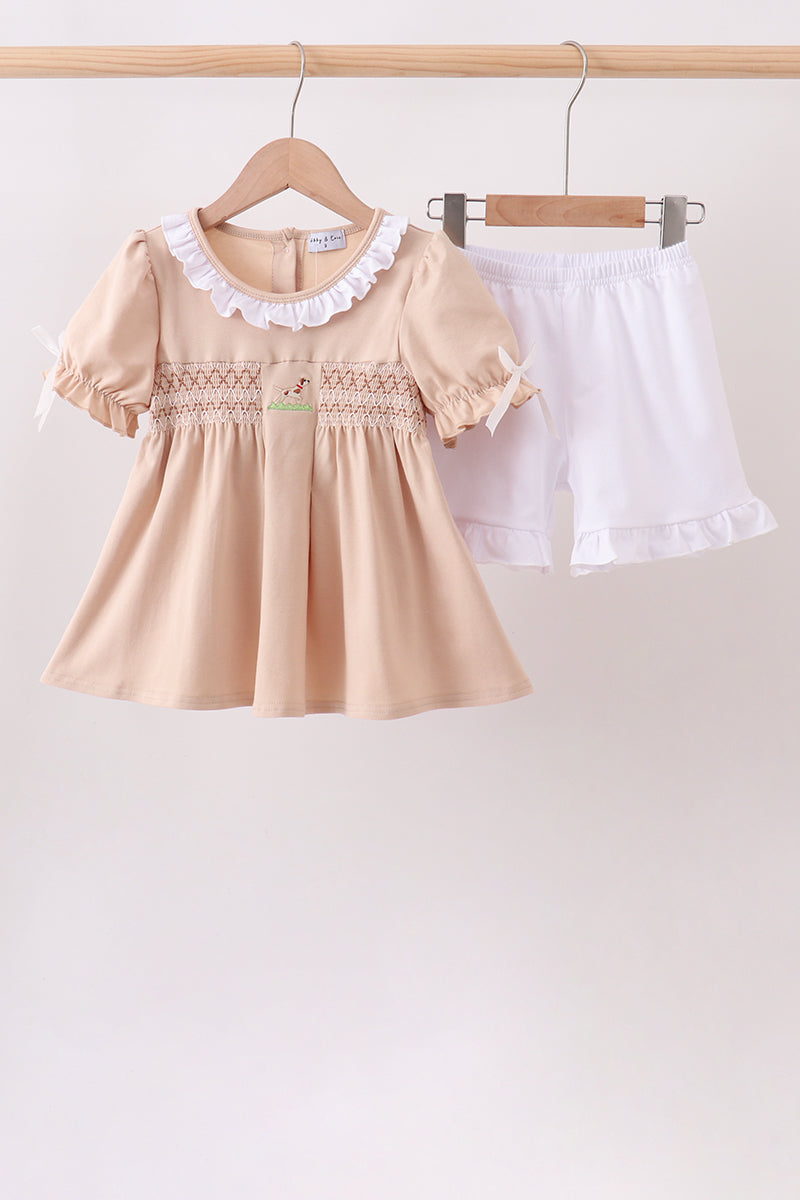  Aaria Tees