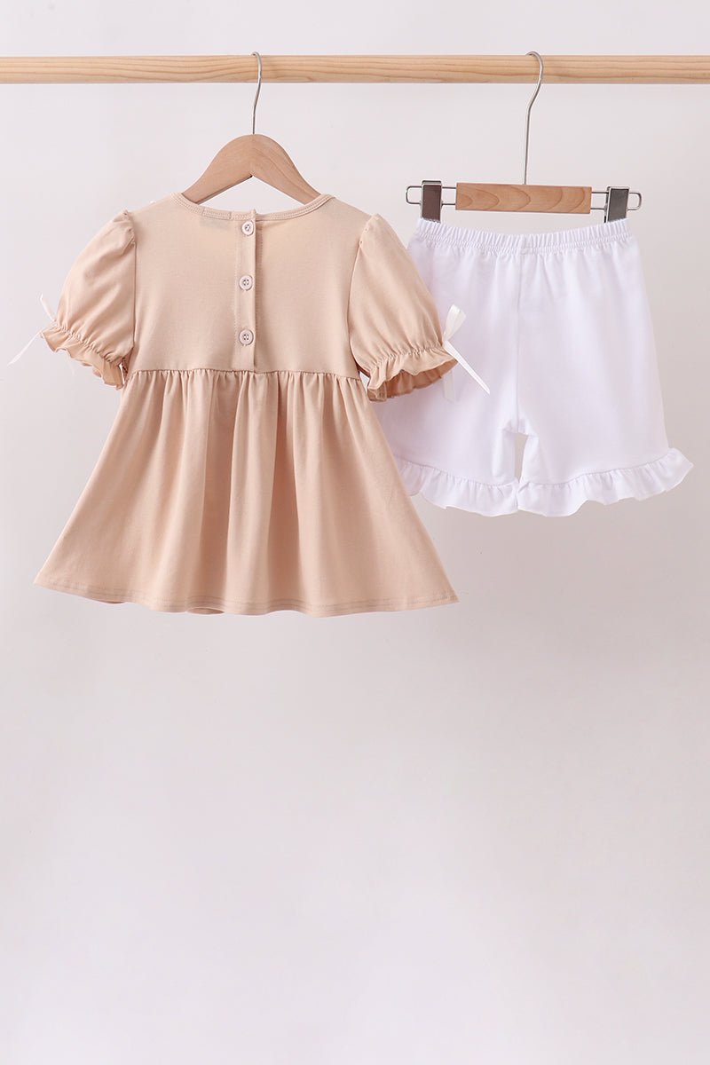  Aaria Tees