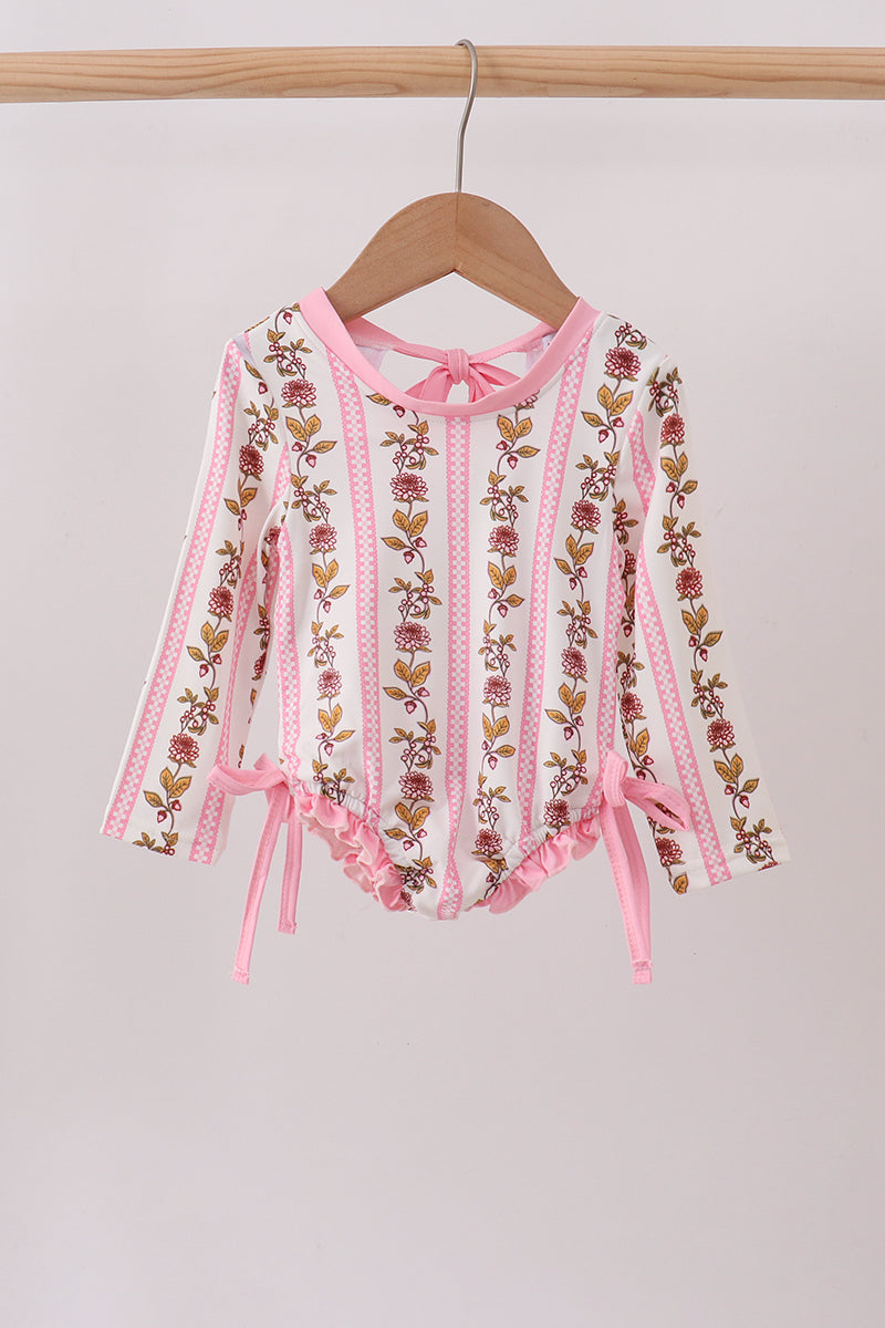  Aaria Tees