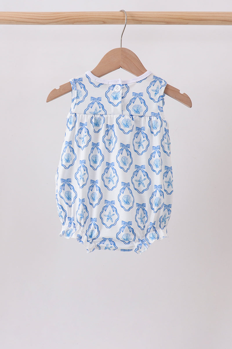  Aaria Tees