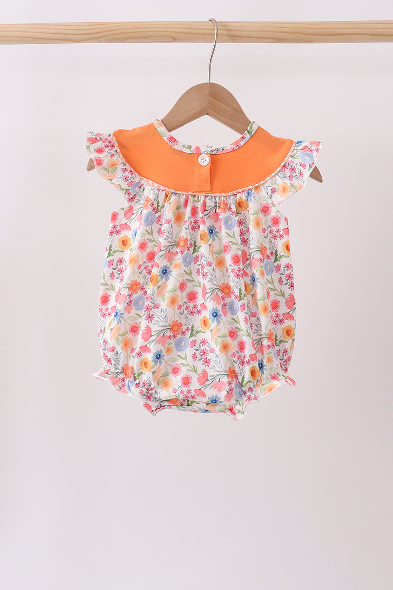 Aaria Tees