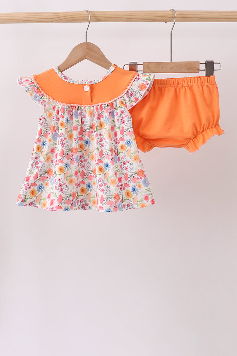  Aaria Tees