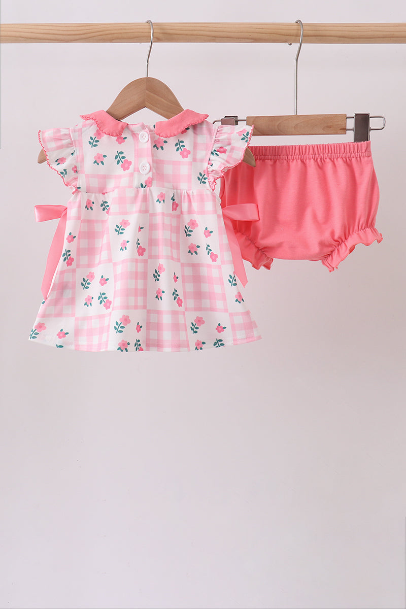  Aaria Tees
