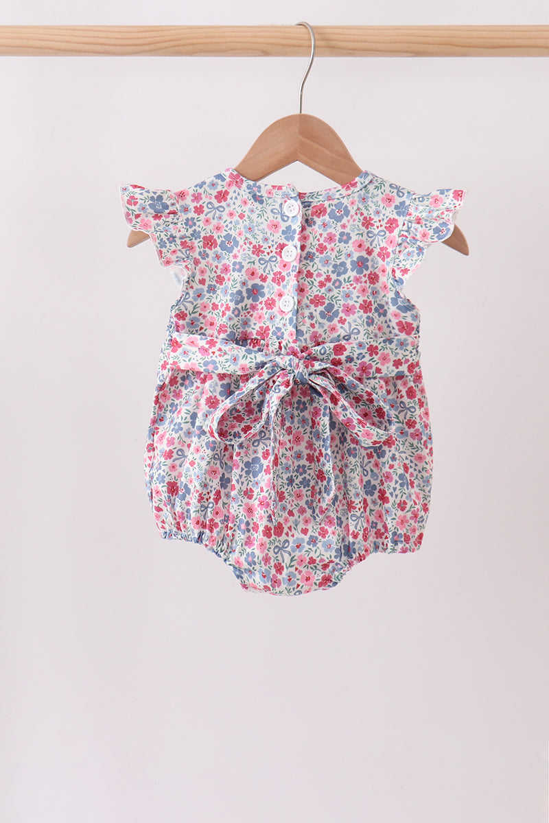  Aaria Tees