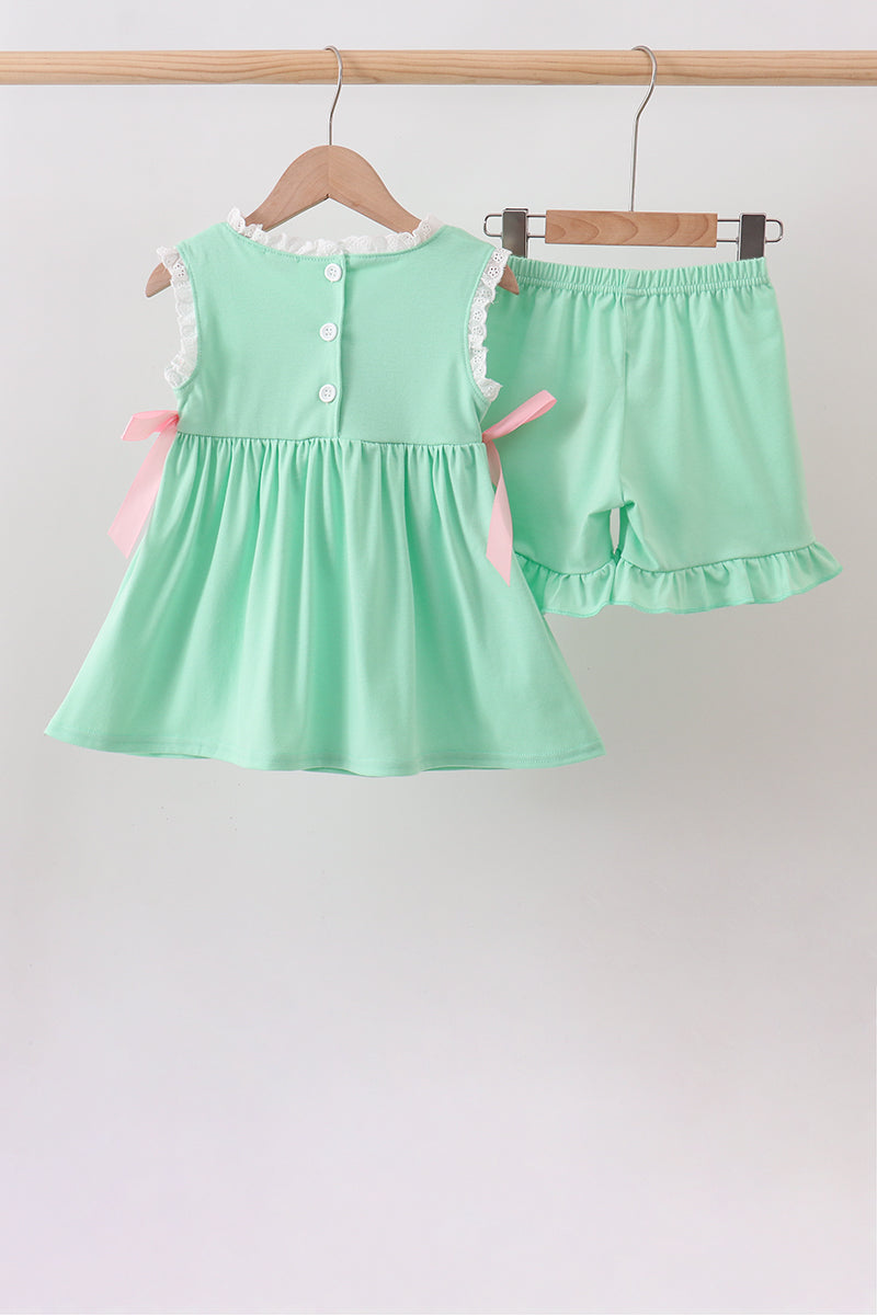  Aaria Tees