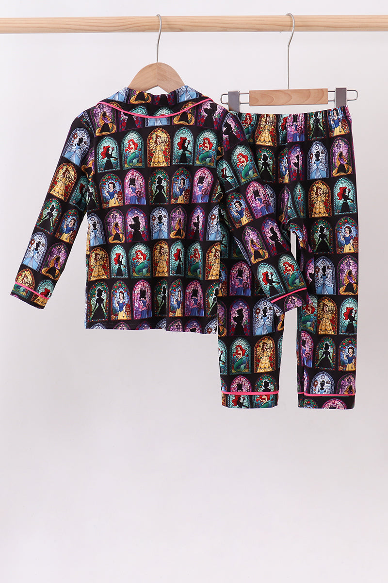  Aaria Tees