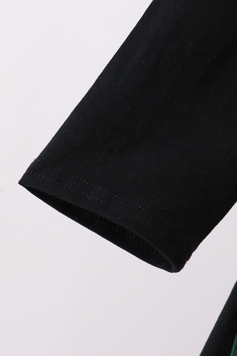  Aaria Tees