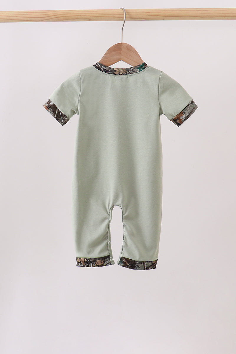  Aaria Tees